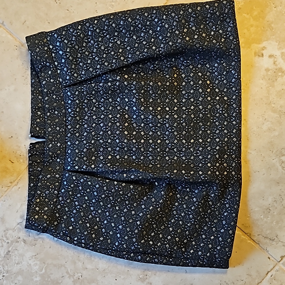 Cute skirt!